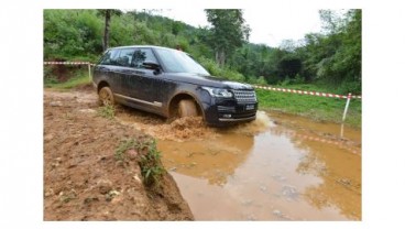 Range Rover V6 3.0 Supercharged dan Jaguar Terbaru Mengaspal Pekan Ini